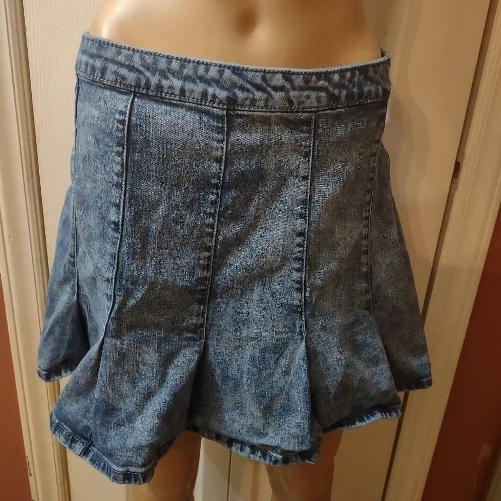 No boundaries juniors size 17 jean denim skirt